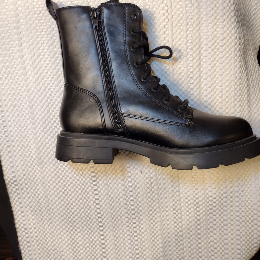 No Boundaries Black Combat Boots for Women - Picture 7 of 9